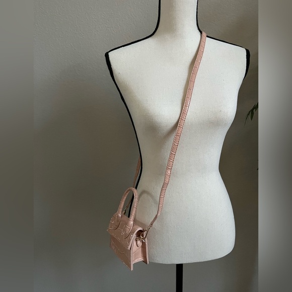 Purse - Picture 2 of 2